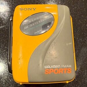 Sony Sports Walkman: FM and Am Radio and Cassette Player, WM-SFX30